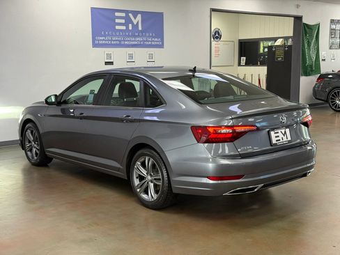 Used 2021 Volkswagen Jetta R-Line w/ R-Line Cold Weather Package FWD image 6