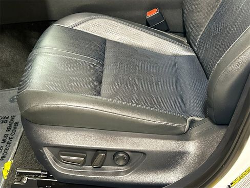 Used 2025 Toyota Camry XSE image 16