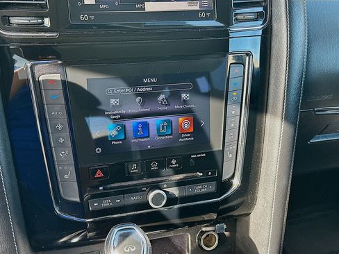 Used 2021 INFINITI QX80 Luxe image 15