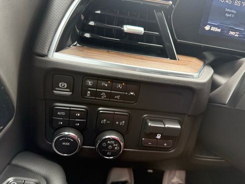 Used 2025 Chevrolet Tahoe High Country w/ Sun And Tow Package image 22