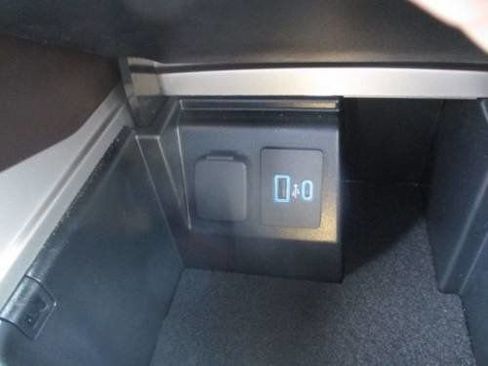 Used 2023 Ford Explorer King Ranch w/ Technology Package image 17