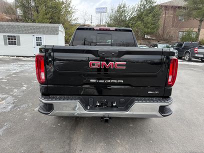 New 2026 GMC Sierra 1500 SLT w/ SLT Premium Package