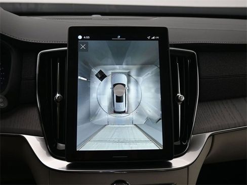 New 2026 Volvo XC90 B6 Ultra image 21