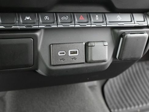 Used 2024 Chevrolet Silverado 1500 Custom Trail Boss w/ LPO, Dark Essentials Package AWD/4WD image 12