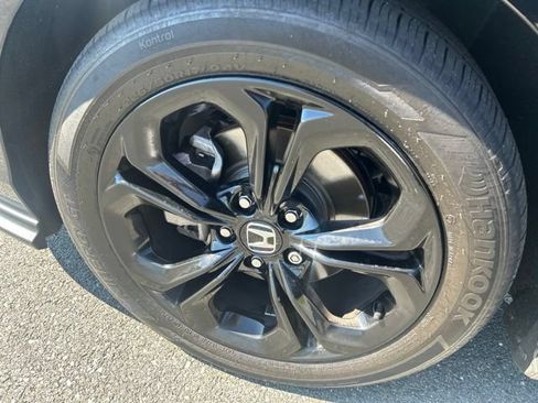 Used 2025 Honda Accord SE image 13