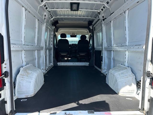 Used 2024 RAM ProMaster 2500 w/ Convenience Group FWD image 13