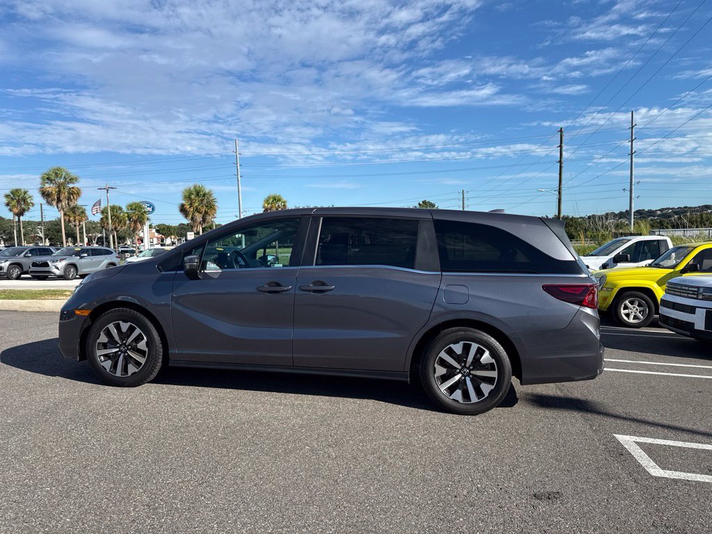 Used 2025 Honda Odyssey EX-L image 4