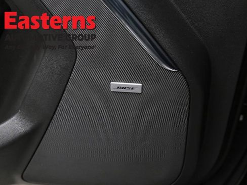 Used 2025 GMC Yukon XL Denali w/ Denali Reserve Package image 21