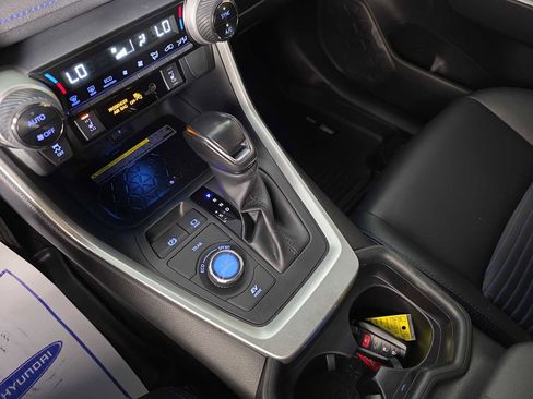 Used 2020 Toyota RAV4 XSE image 17