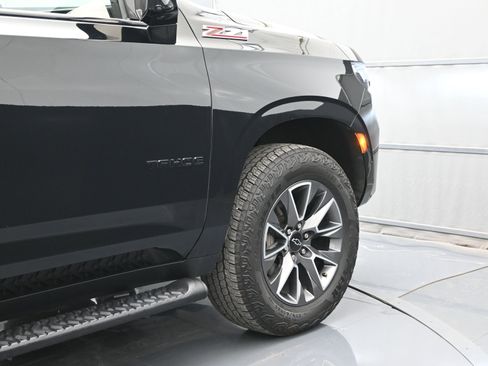 Used 2023 Chevrolet Tahoe Z71 w/ Luxury Package image 48