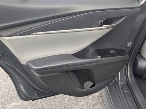 Used 2025 Toyota Camry SE image 18