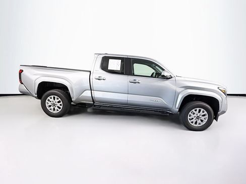 Used 2026 Toyota Tacoma SR5 AWD/4WD image 11
