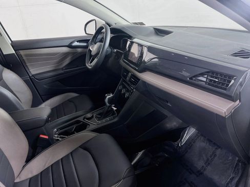 Used 2024 Volkswagen Taos SEL AWD/4WD image 29