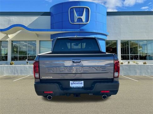 Used 2025 Honda Ridgeline RTL image 3