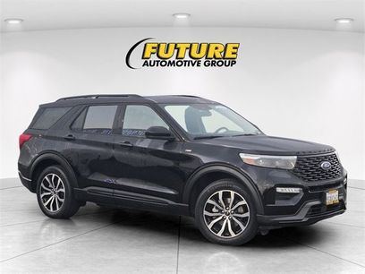 Certified 2023 Ford Explorer ST-Line w/ Class IV Trailer Tow Package
