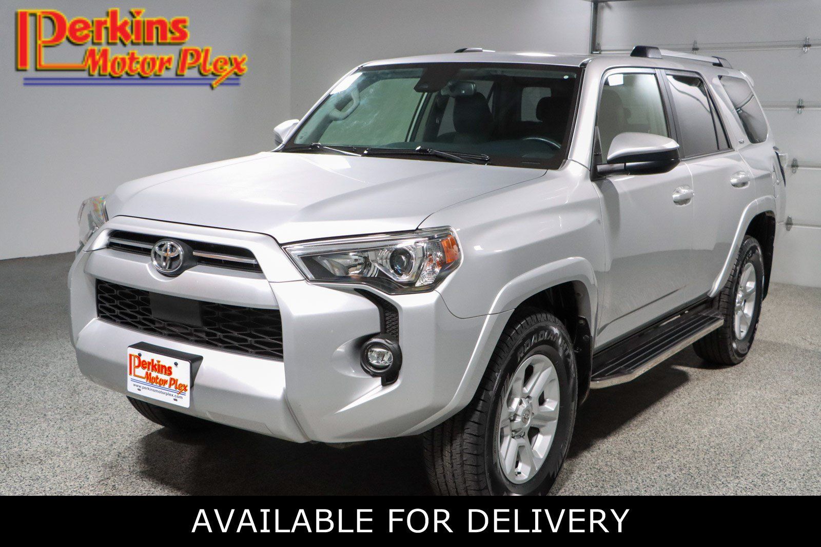 Used 2021 Toyota 4Runner SR5 AWD/4WD image 1