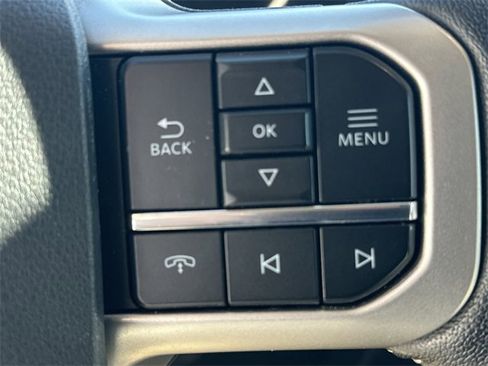 Used 2022 Ford Expedition XLT image 26