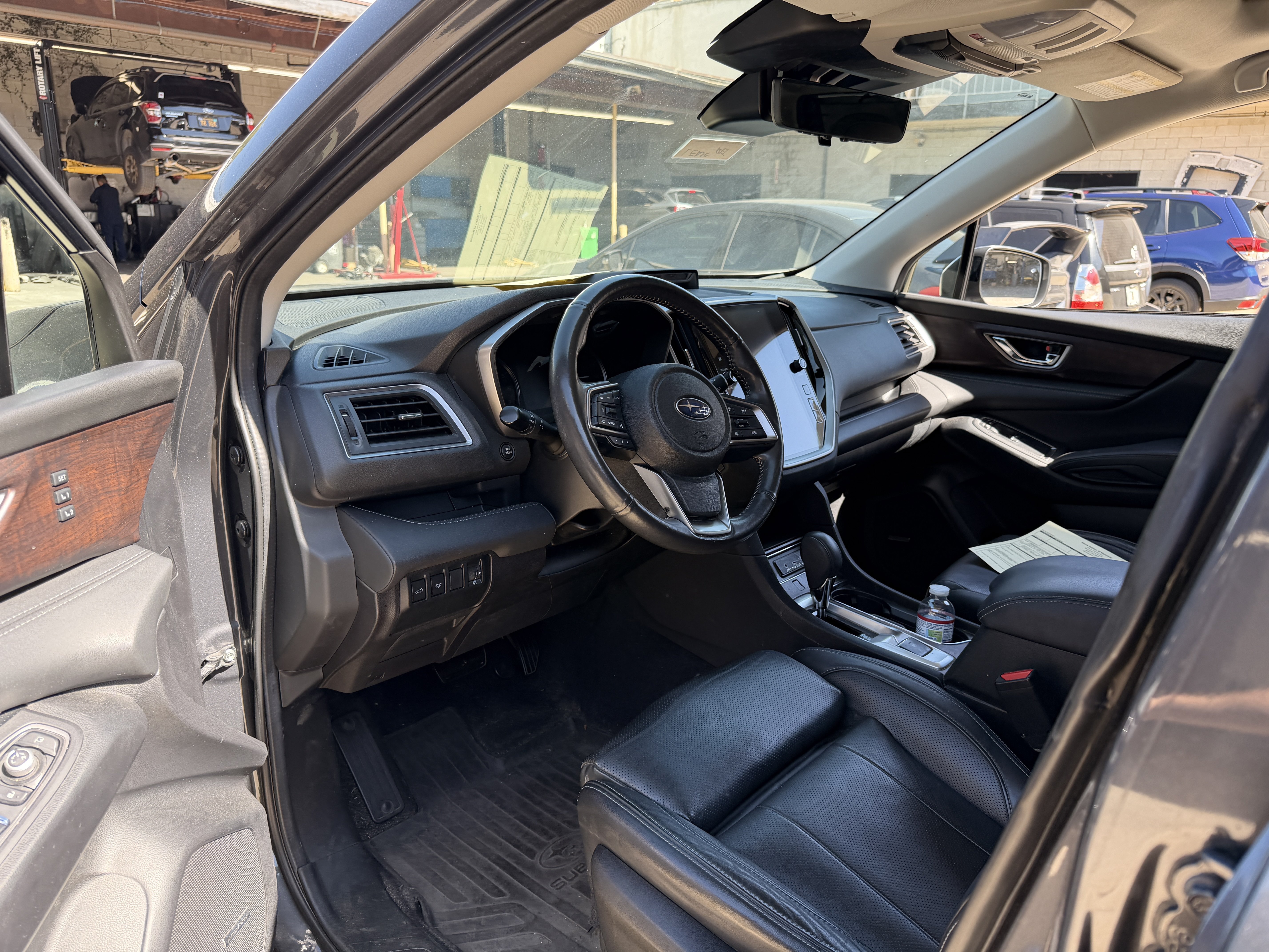 Used 2023 Subaru Ascent Touring AWD/4WD image 3