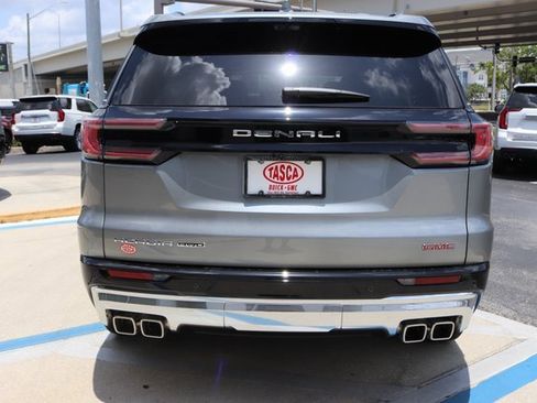 New 2025 GMC Acadia Denali w/ Super Cruise Package image 5