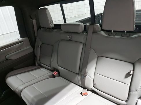 New 2026 GMC Sierra 3500 SLT w/ SLT Premium Package image 13