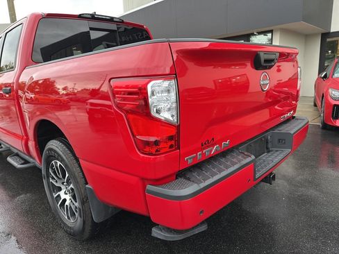 Used 2024 Nissan Titan SV w/ Accessory Utility Package image 9