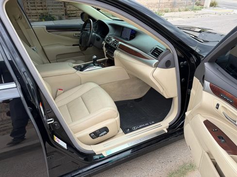 Used 2016 Lexus LS 460 RWD image 14