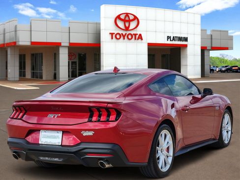 Used 2024 Ford Mustang GT Premium image 4