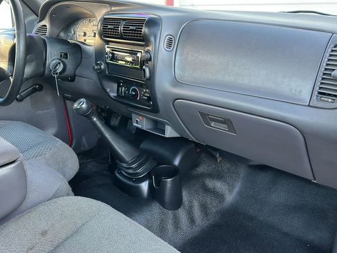 Used 2002 Ford Ranger 2WD Regular Cab image 14