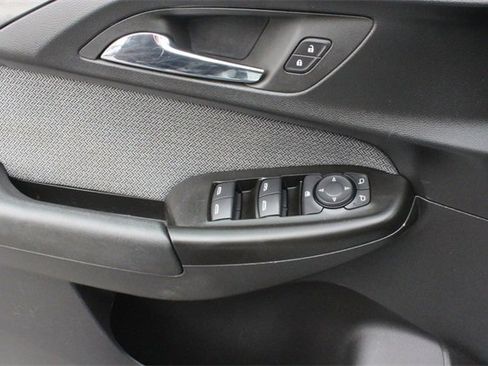 Used 2023 Chevrolet TrailBlazer LT w/ Convenience Package image 11