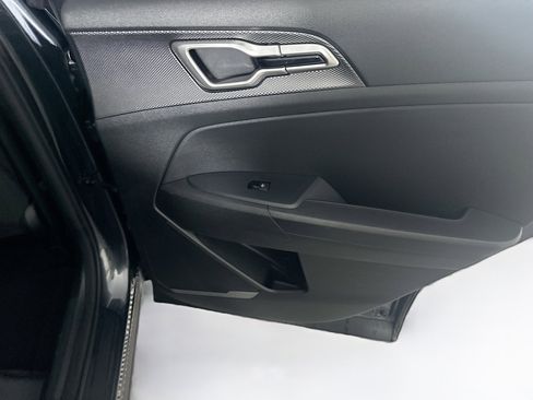 Used 2024 Kia Sportage LX image 28