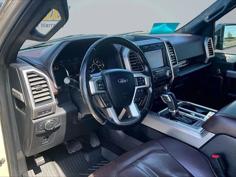 Used 2017 Ford F150 Platinum w/ Equipment Group 701A Luxury AWD/4WD image 23