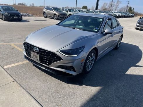 Used 2023 Hyundai Sonata SEL image 3