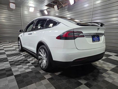 Used 2019 Tesla Model X Performance image 7