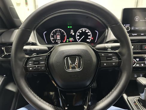 Used 2025 Honda Civic Sport image 10