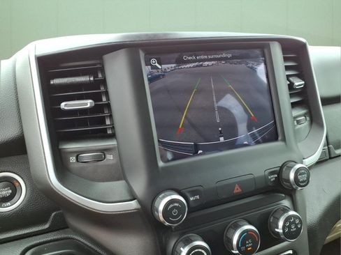 Used 2020 RAM 1500 Big Horn AWD/4WD image 24