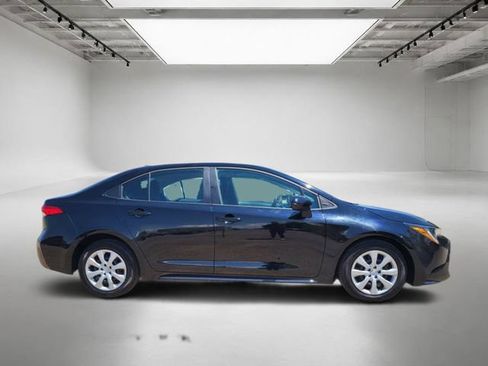 Used 2024 Toyota Corolla LE FWD image 6