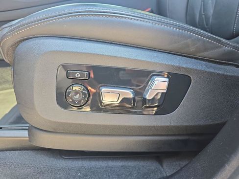 Used 2024 BMW X5 xDrive40i AWD/4WD image 23