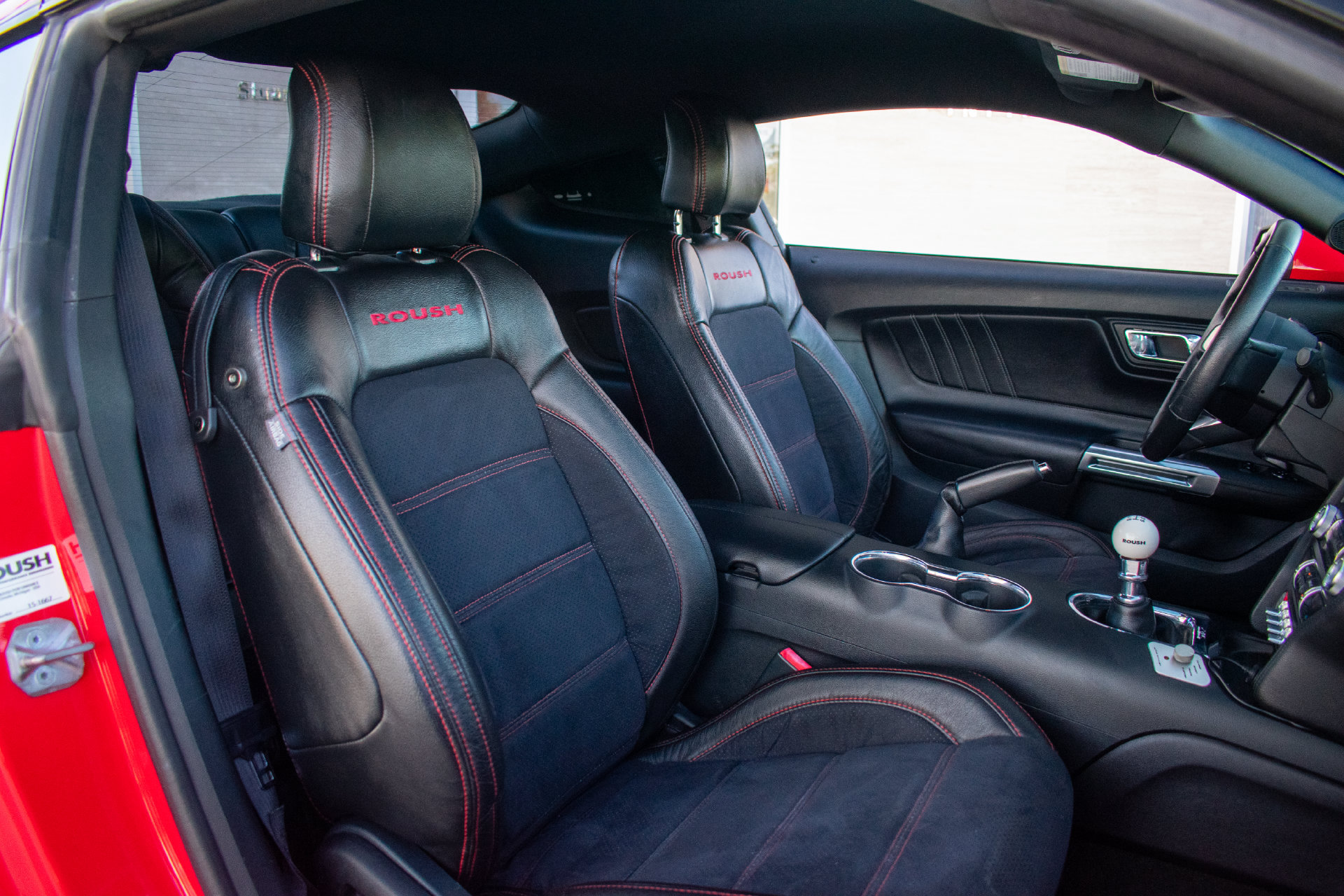 Used 2015 Ford Mustang GT RWD image 21