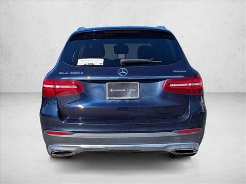 Used 2019 Mercedes-Benz GLC 350e 4MATIC image 7