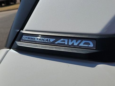 Certified 2025 Subaru Forester Premium image 8