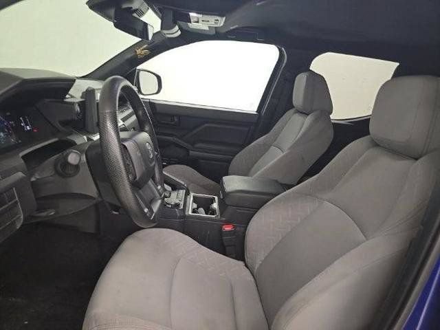 Certified 2025 Toyota Tacoma SR5 AWD/4WD image 79