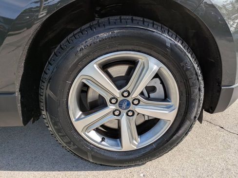 Used 2022 Ford Edge SEL w/ Convenience Package image 10