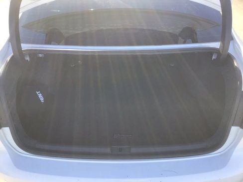 Used 2015 Volkswagen Passat 1.8T Limited Edition image 6