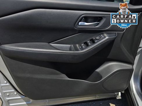 Used 2024 Nissan Rogue SV FWD image 10