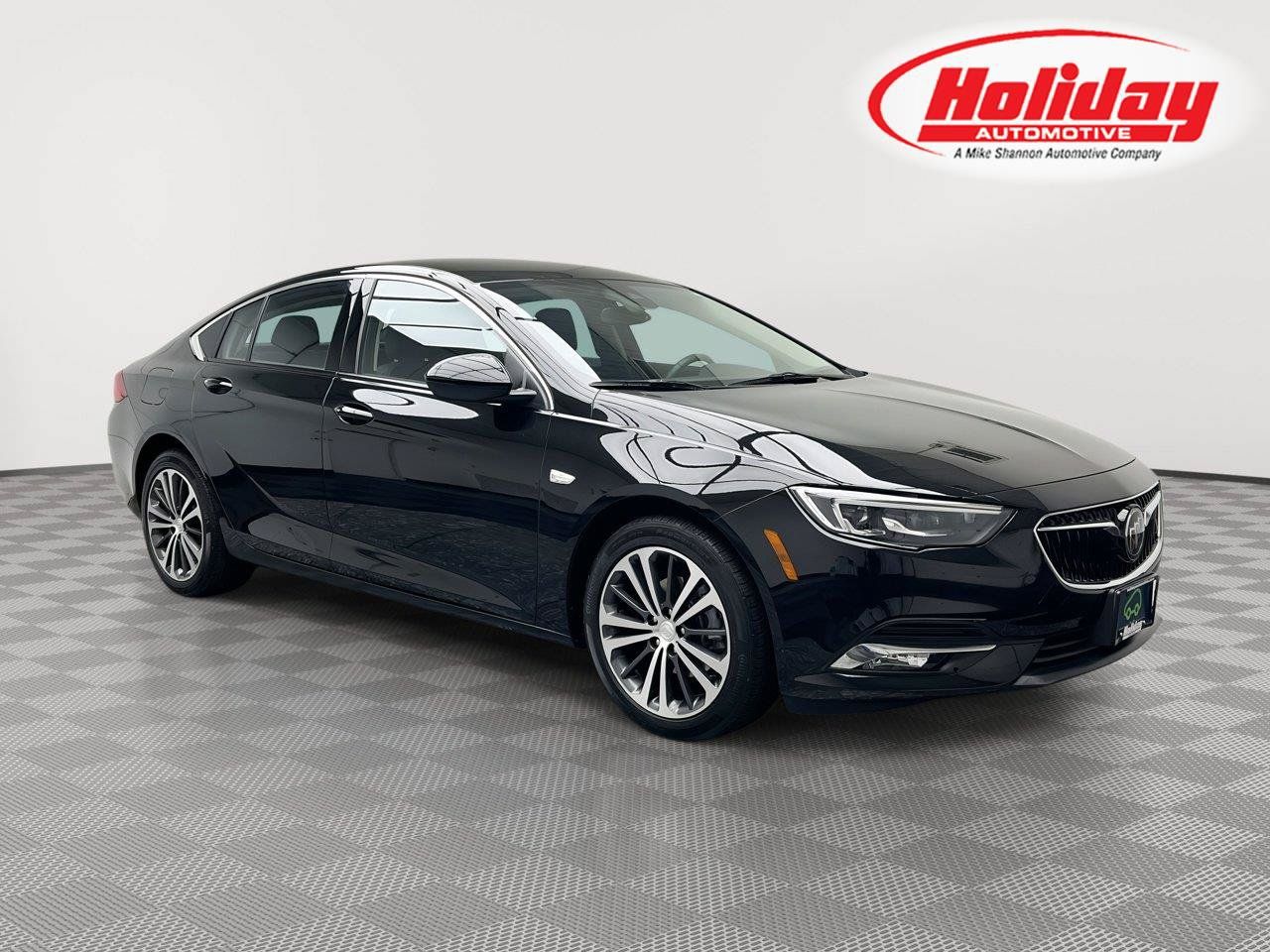 Certified 2020 Buick Regal Essence FWD image 1