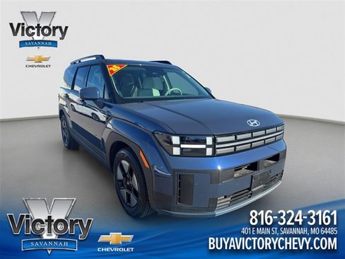 Used 2025 Hyundai Santa Fe SEL image 1