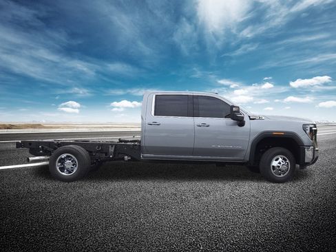 New 2026 GMC Sierra 3500 SLE w/ SLE Convenience Package image 20
