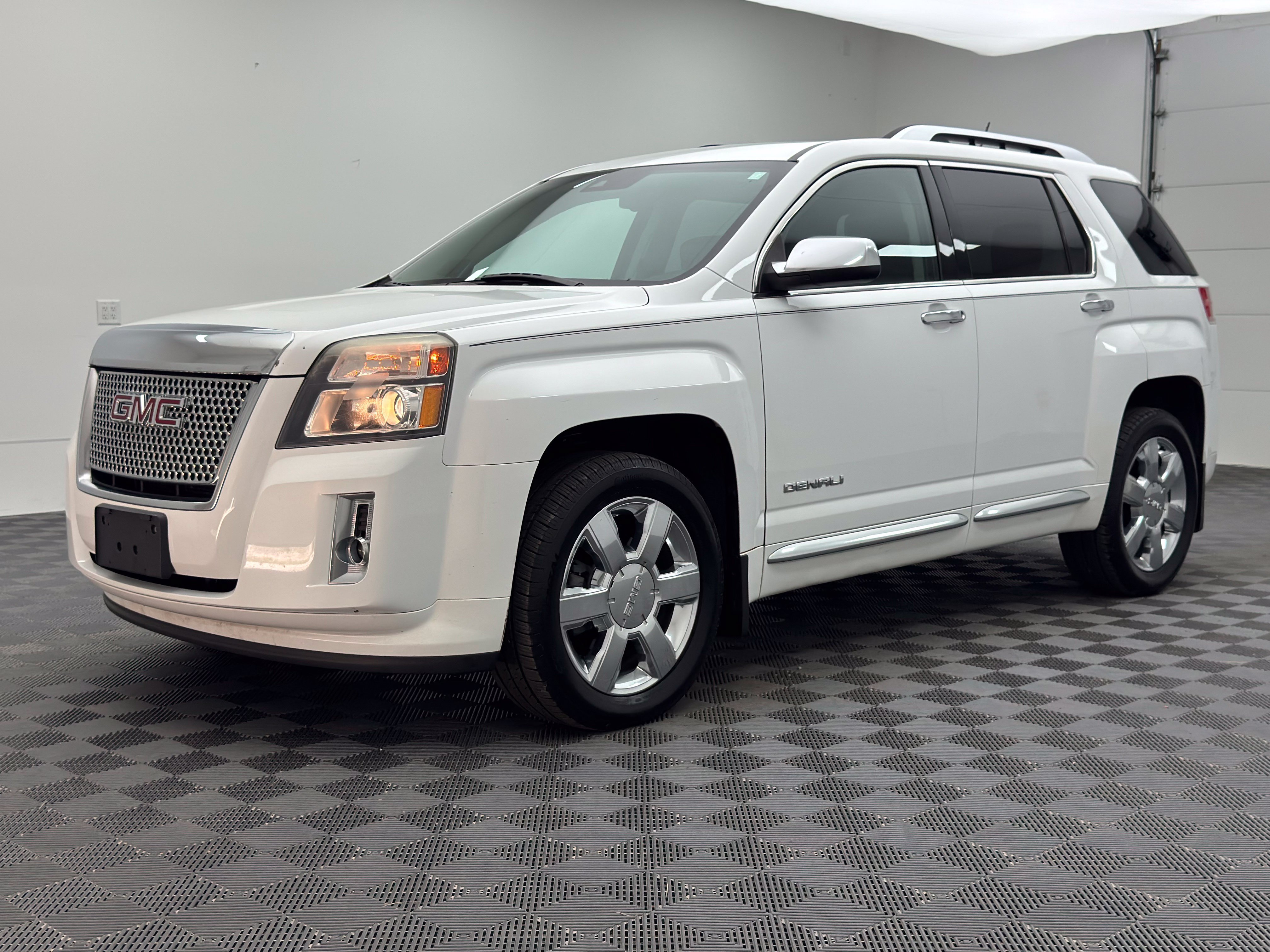 Used 2013 GMC Terrain Denali w/ LPO, Protection Package AWD/4WD image 2