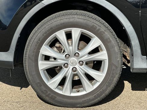 Used 2014 Toyota RAV4 Limited w/ Technology Package image 43