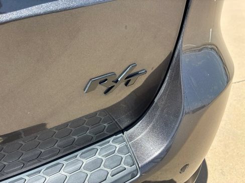 Used 2018 Dodge Durango R/T w/ Technology Group RWD image 12